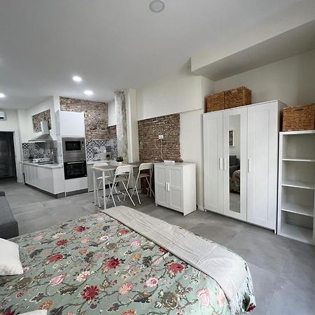 Precioso Estudio En El Centro De Malaga 1 エクステリア 写真